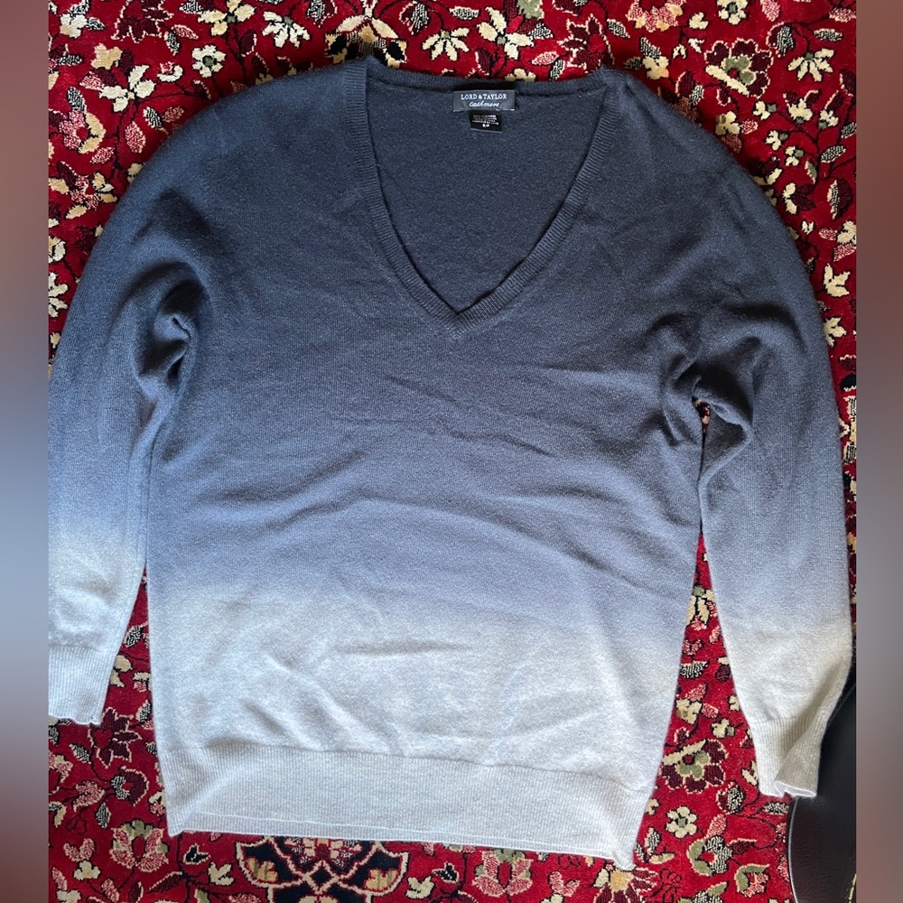 100% Cashmere Lord & Taylor Black Ombré Sweater- Low V Neck - Men’s Small